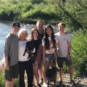 Meet your Posher, Jennifer